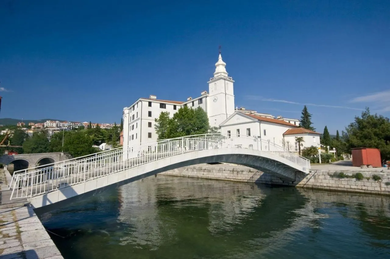 Apartment In Crikvenica With Sea View, Terrace, Air Conditioning, Wifi 4628-4